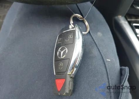 2016 Mercedes-Benz E 350 from USA, damaged, VIN WDDHF5KB1GB328965